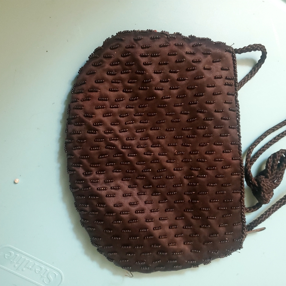 Sml beaded clutch - Picture 2 of 6